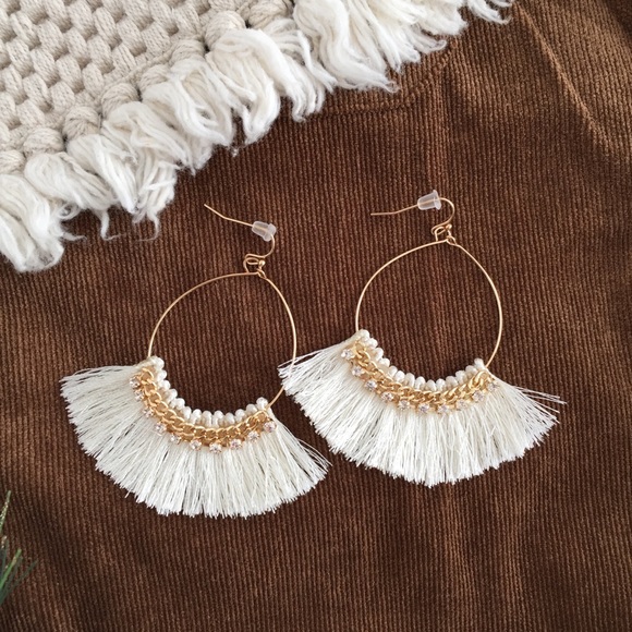 upstyleboutique Jewelry - ❗️One Left❗️NWT Ivory Tassel Earrings